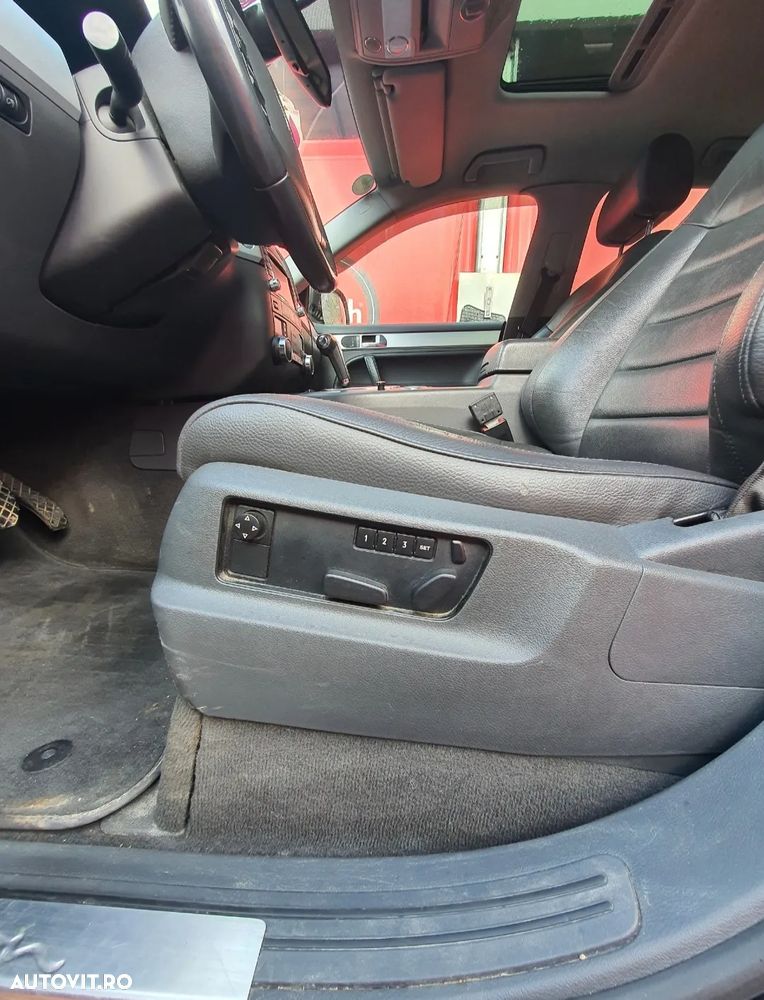 Volkswagen Touareg - 9