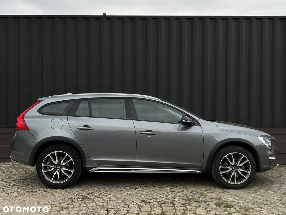 Volvo V40 Cross Country D3 Geartronic Momentum - 6