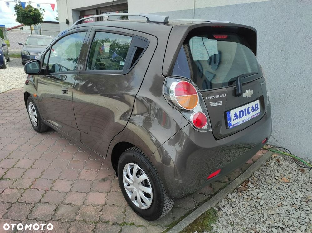 Chevrolet Spark 2011 photo 4