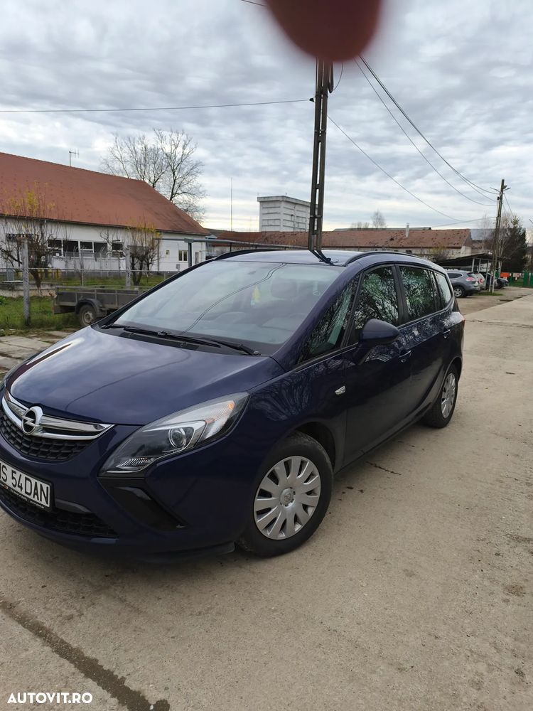 Opel Zafira - 1