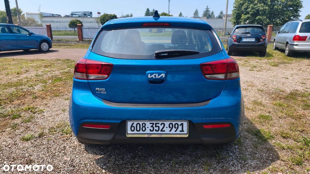 Kia Rio - 6