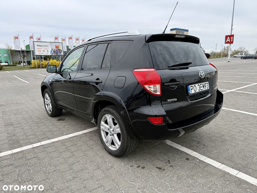 Toyota RAV4 2.2 D-CAT 4x4 Executive - 4
