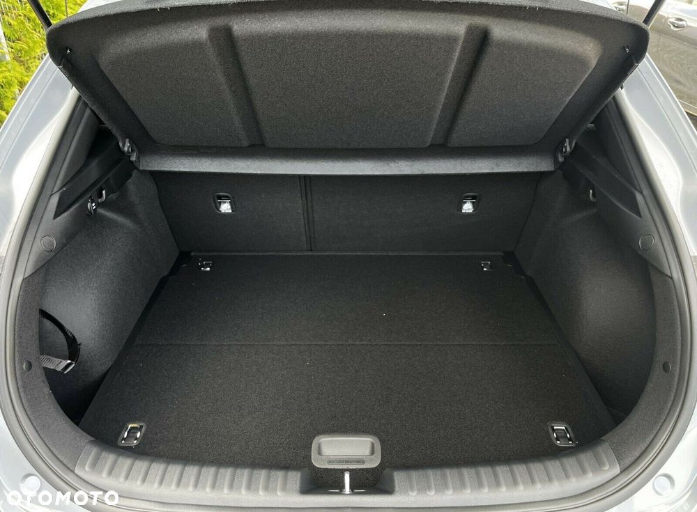 Kia XCeed 1.5 T-GDI M - 26