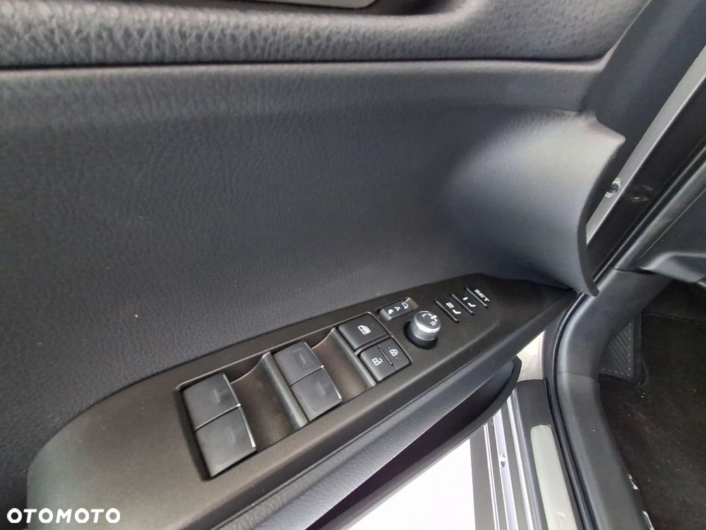 Toyota Camry 2.5 Hybrid Dynamic Force Executive e-CVT - 19