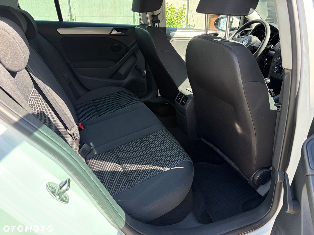 Volkswagen Golf 2.0 TDI DPF Comfortline - 19