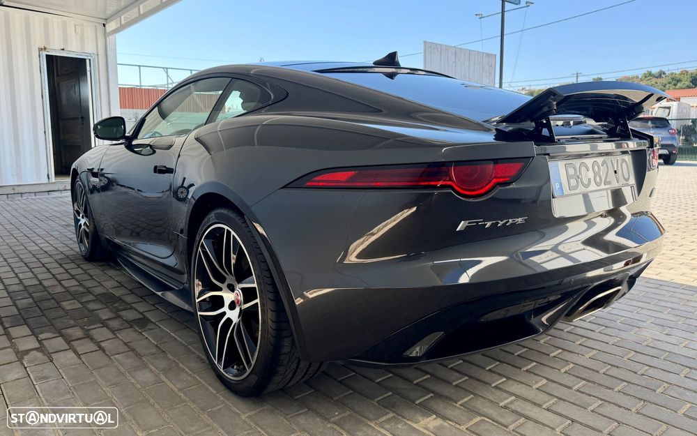 Jaguar F-Type P300 Aut. R-Dynamic Black - 11