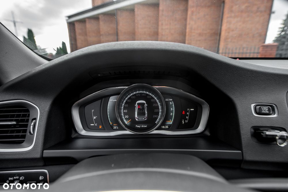 Volvo S60 D5 AWD Geartronic Kinetic - 33