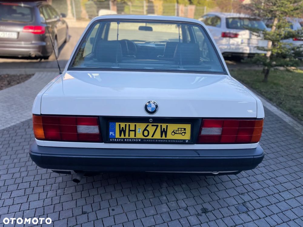 BMW Seria 3 316i - 8
