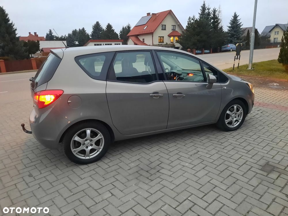 Opel Meriva 1.4 Design Edition - 9