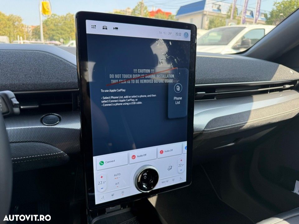 Ford Mustang Mach-E - 23