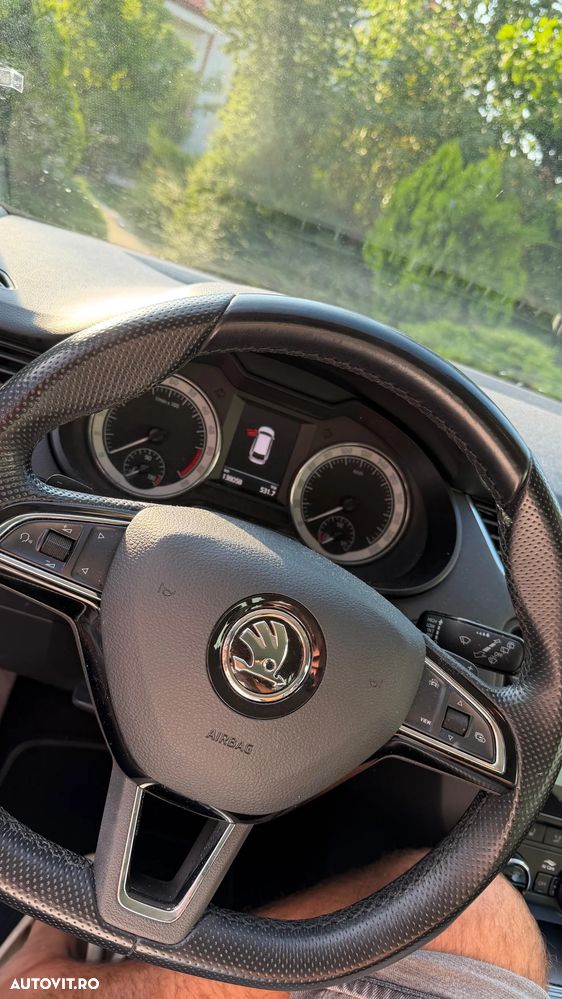 Skoda Octavia 1.6 TDI DSG Ambition - 12