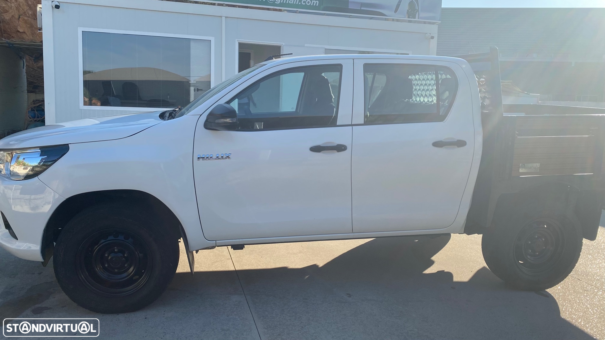 Toyota Hilux 2.4 D-4D 4WD CD CM - 13