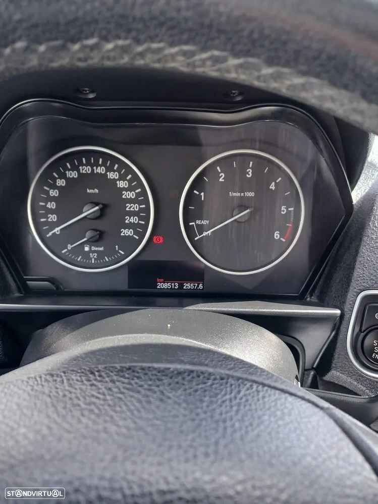 BMW 116 d EDynamics Line Urban - 8