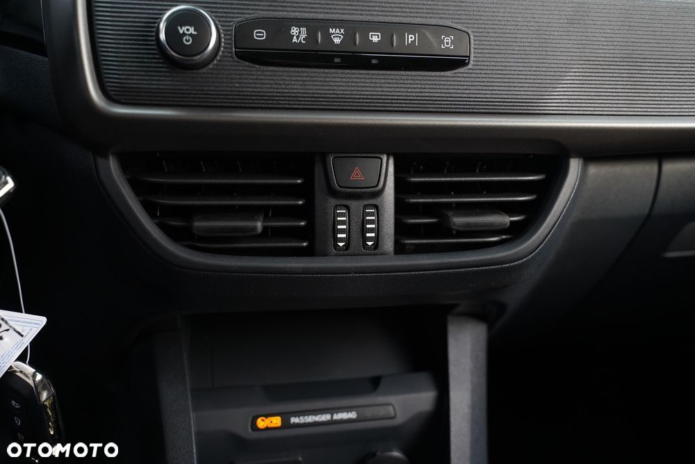 Ford Tourneo Courier 1.0 EcoBoost Trend - 21