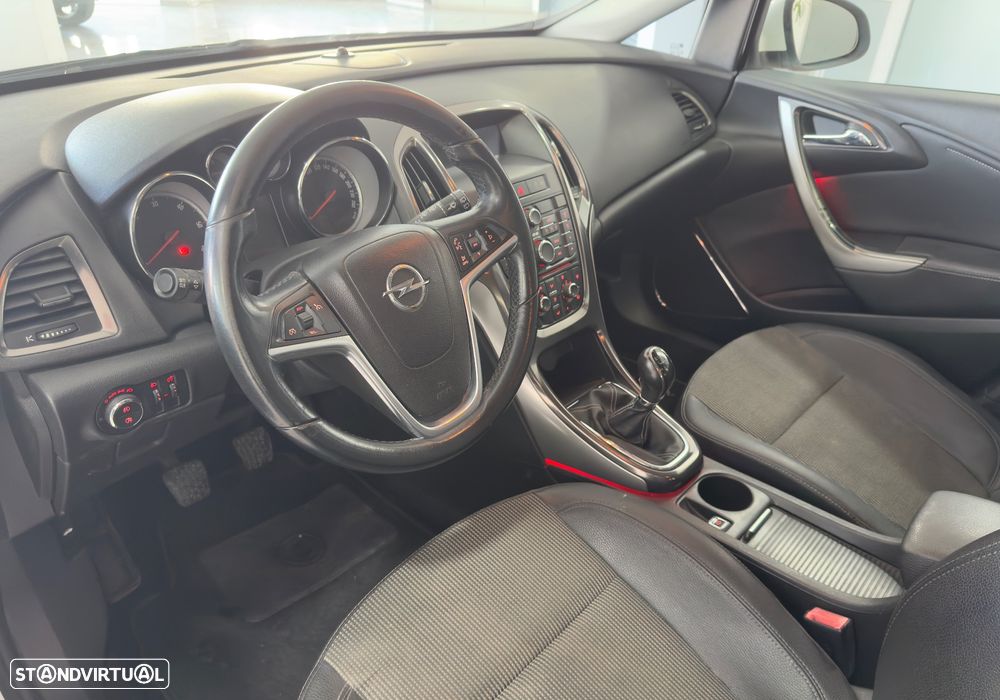 Opel Astra 1.3 CDTi Cosmo - 4
