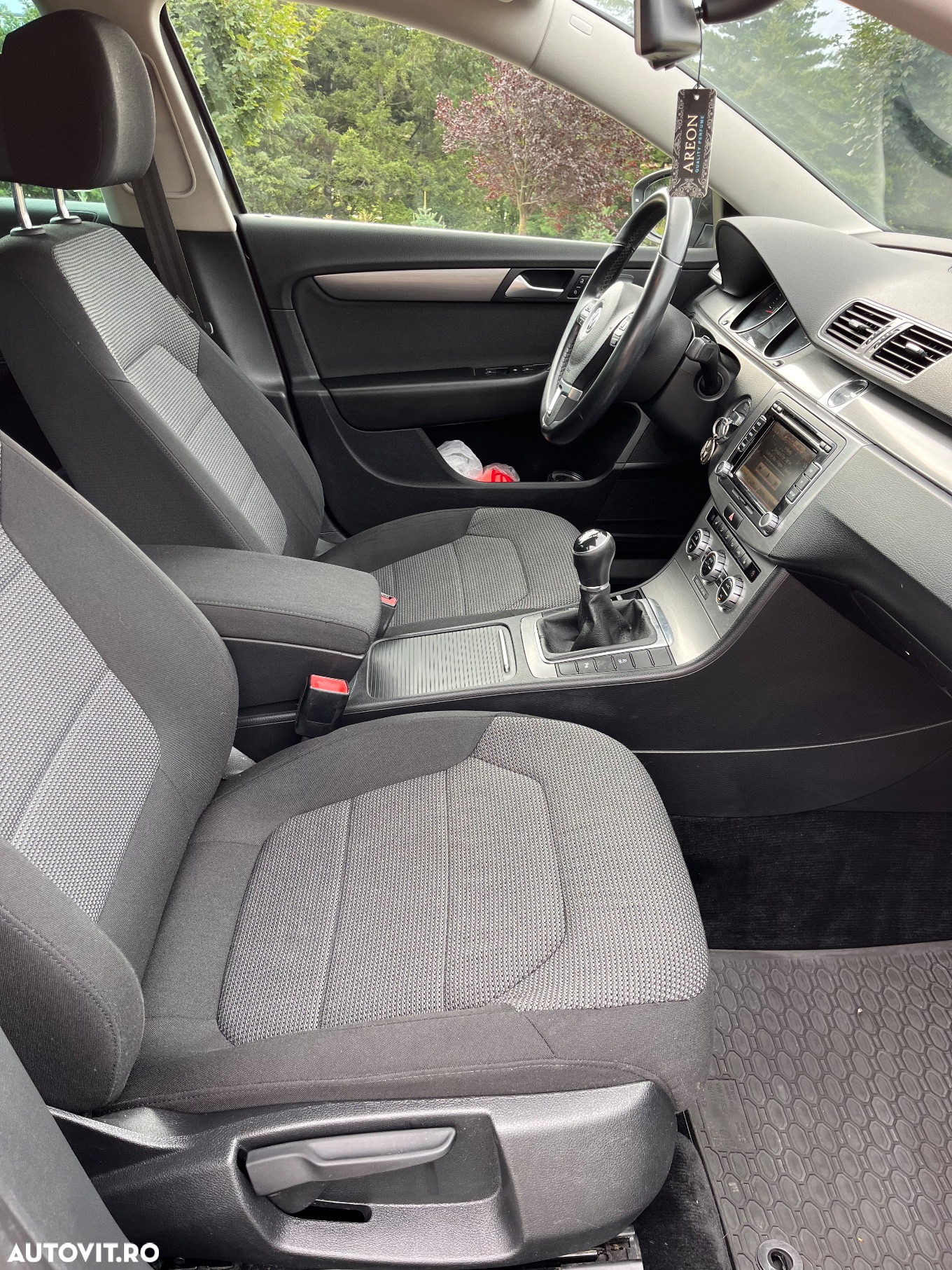 Volkswagen Passat 2.0 TDI BlueMotion Tehnology Comfortline - 10