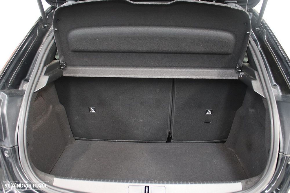 Peugeot 208 1.2 PureTech Allure - 22