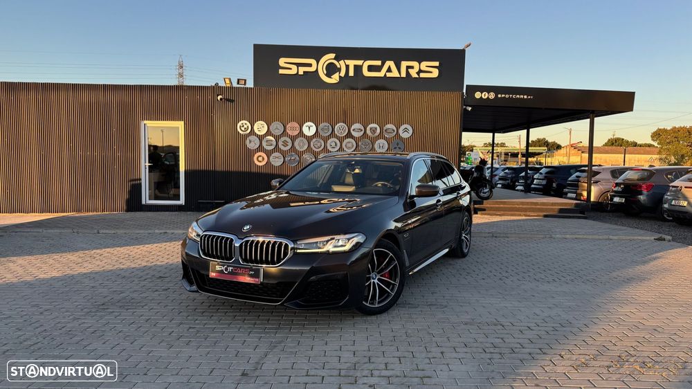 BMW 530 e Pack Desportivo M - 1