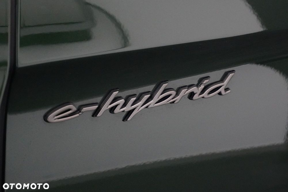 Porsche Panamera - 12