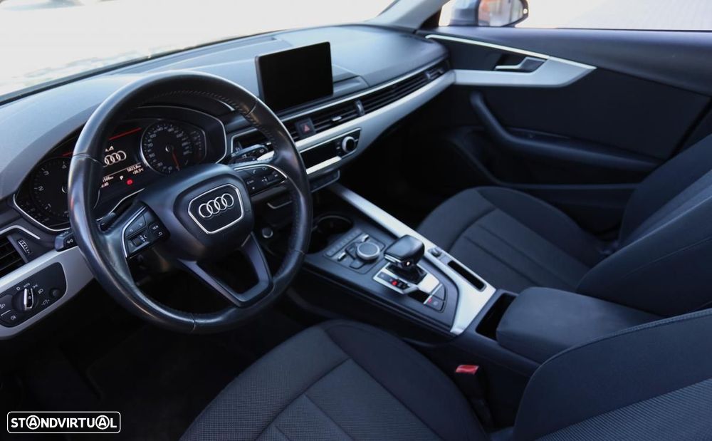 Audi A4 Avant 2.0 TDI Design S tronic - 8