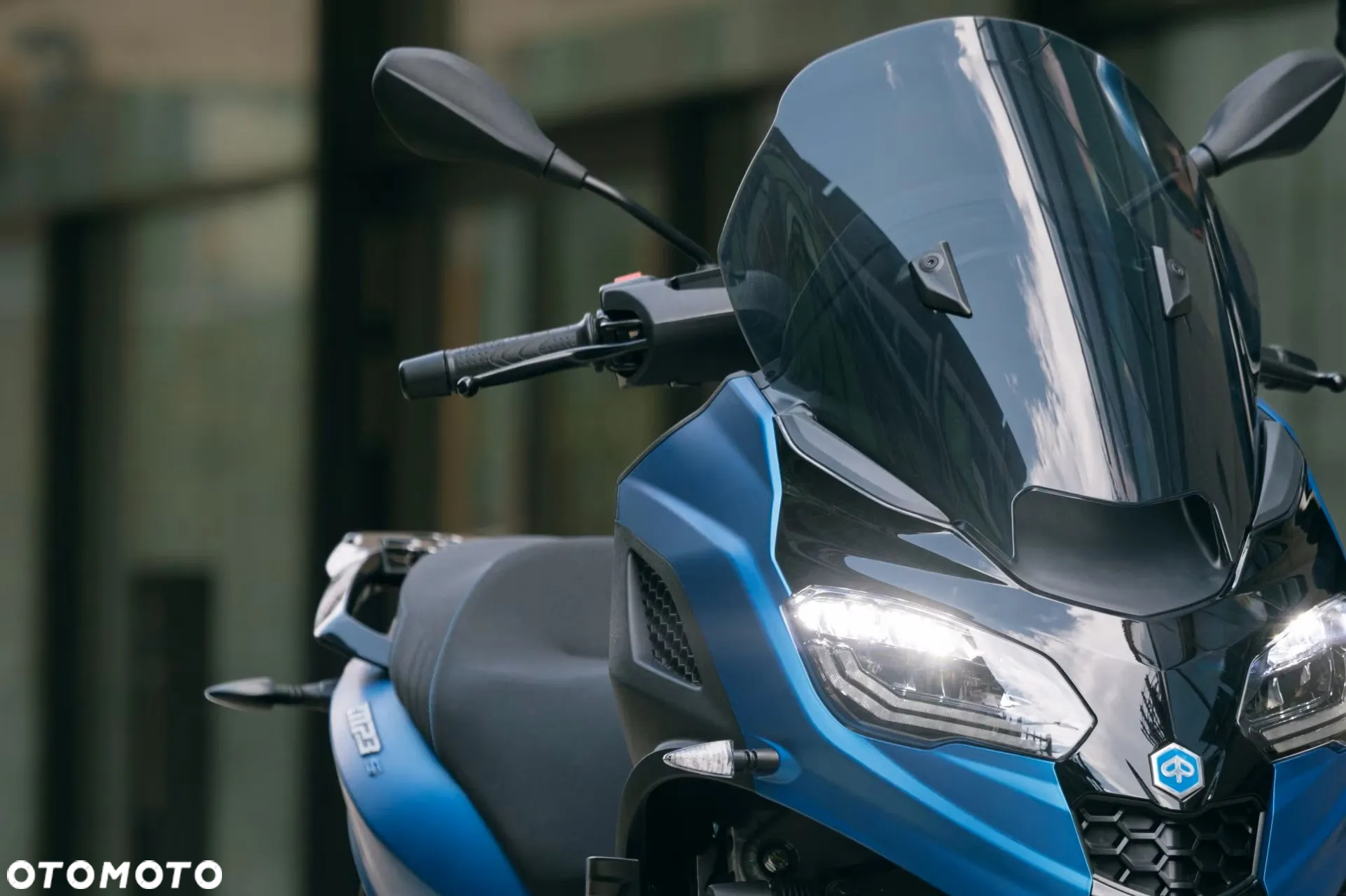 Piaggio MP-3 - 5