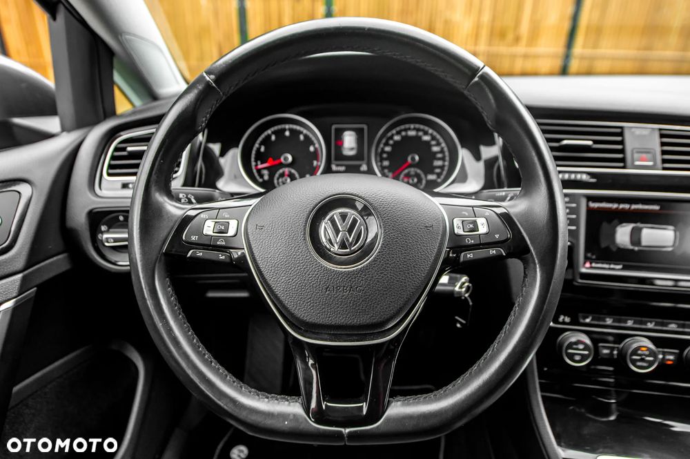 Volkswagen Golf 1.4 TSI BMT Highline - 25