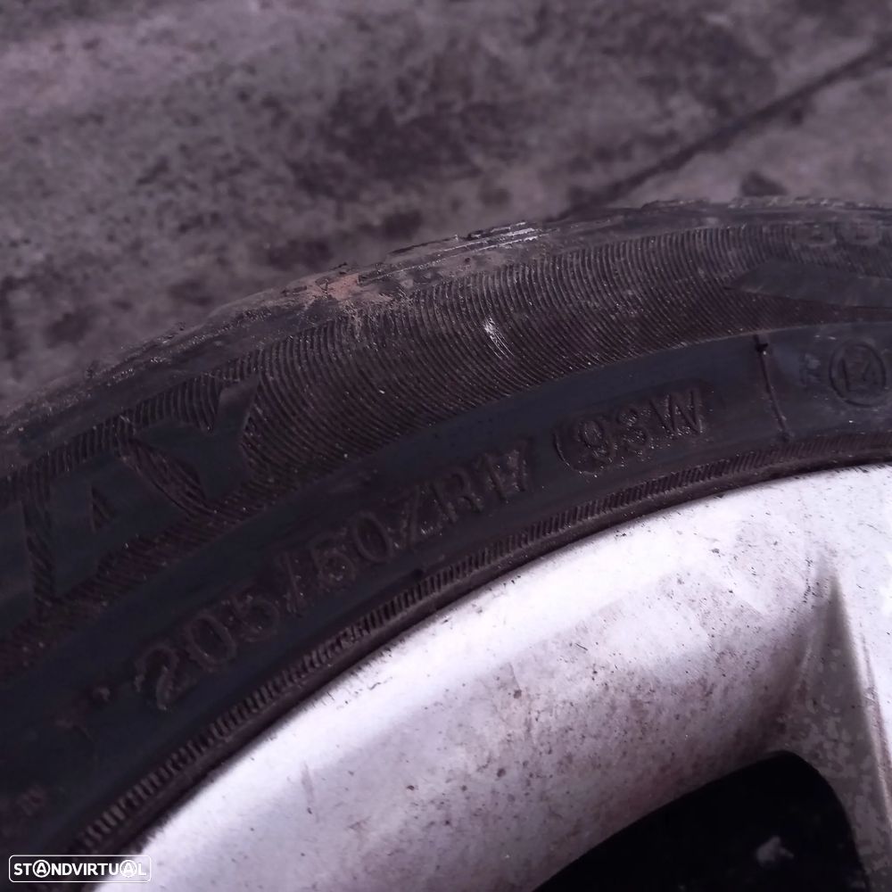 Conjunto de jantes r17 com pneus Renault Megane 2 Tás8 - 4