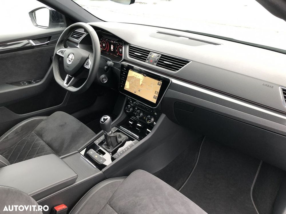Skoda Superb Combi 2.0 TDI 4X4 DSG Sportline - 17