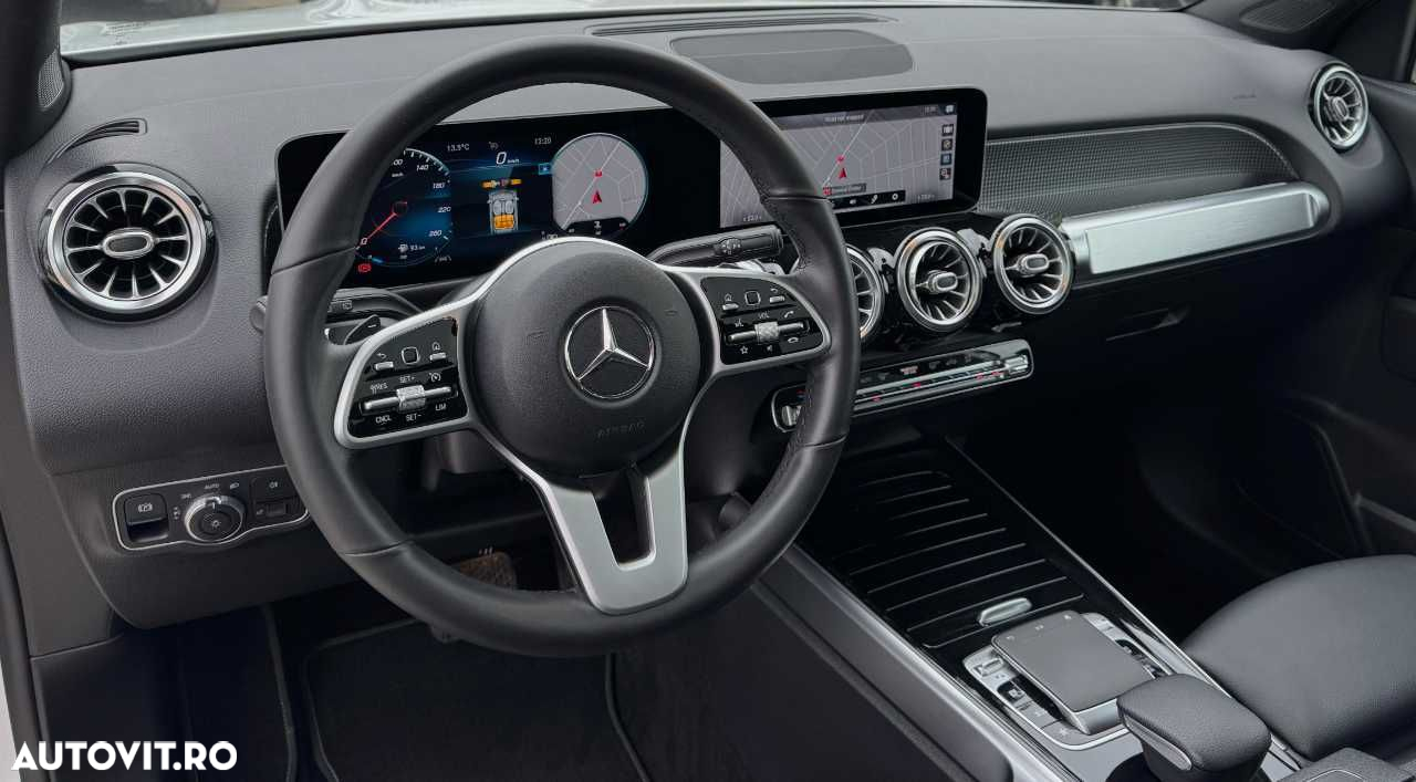 Mercedes-Benz GLB - 24