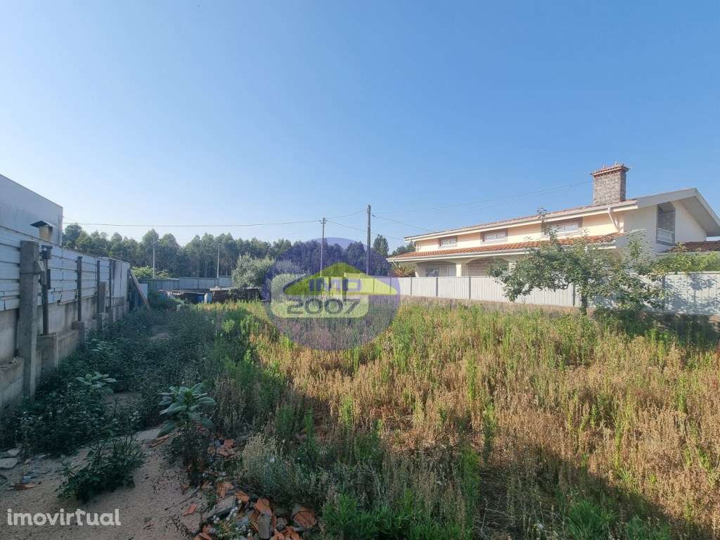 Terreno urbano em Nogueira da Regedoura - Grande imagem: 5/20