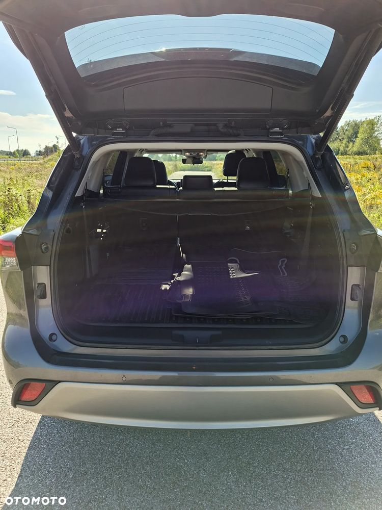 Toyota Highlander 2.5 Hybrid Executive - 17