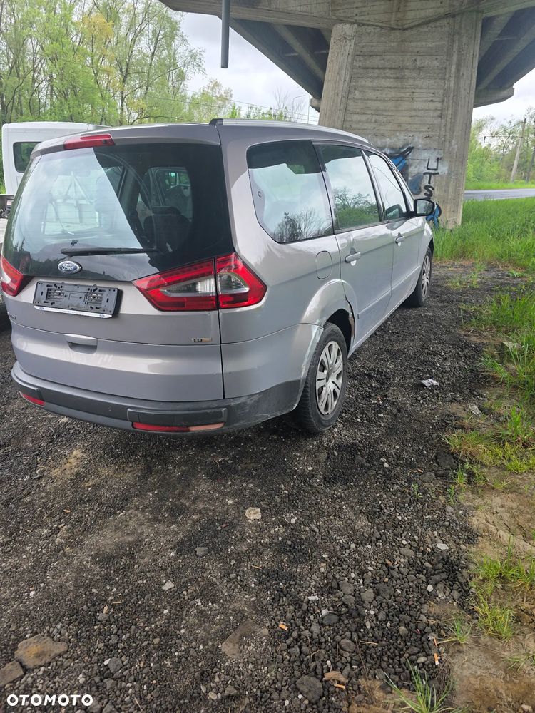 Ford Galaxy 2.0 TDCi Trend - 4