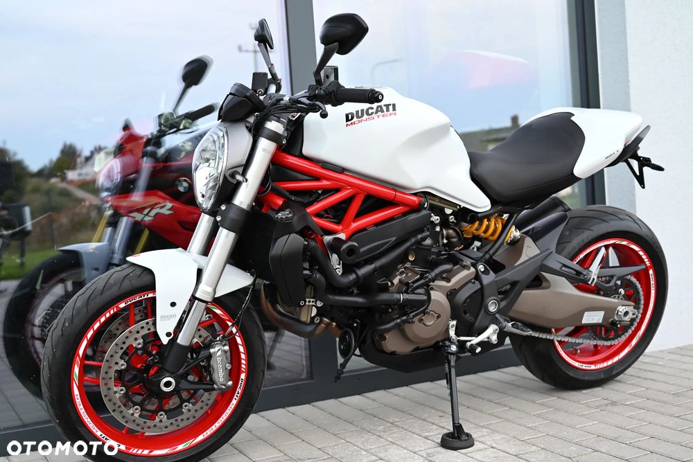 Ducati Monster - 41