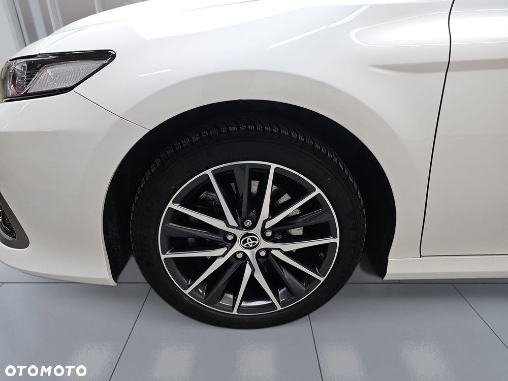 Toyota Camry 2.5 Hybrid Prestige CVT - 35