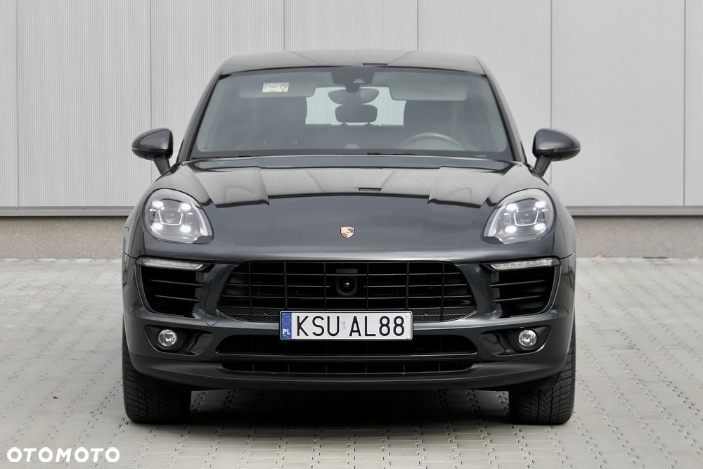 Porsche Macan Standard - 2