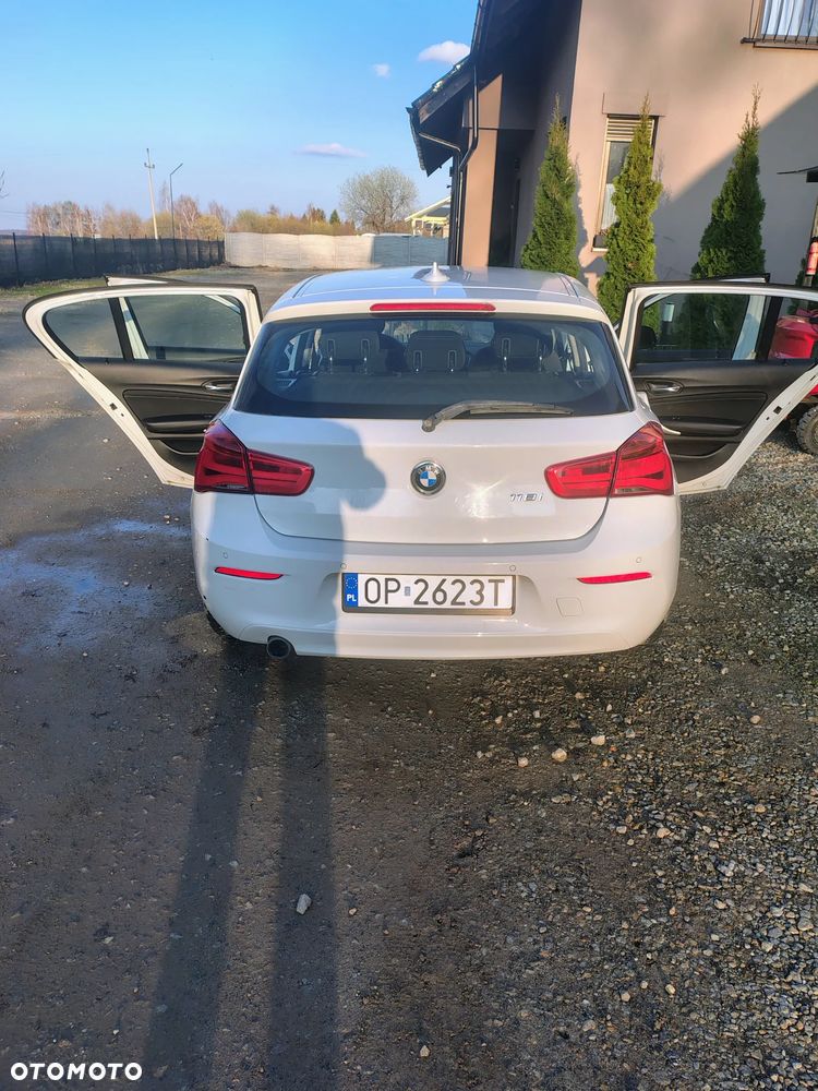 BMW Seria 1 118i - 3
