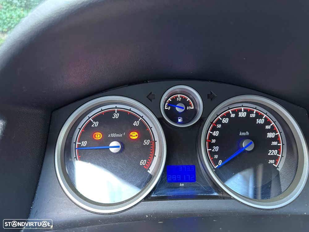 Opel Astra GTC 1.7 CDTi - 6