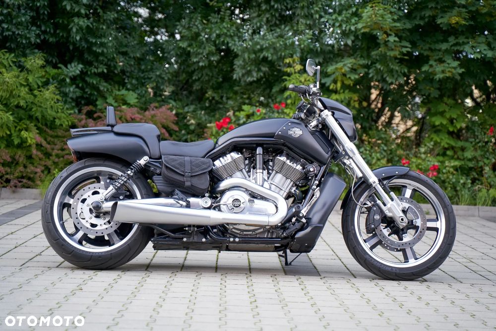 Harley-Davidson V-Rod Muscle - 13