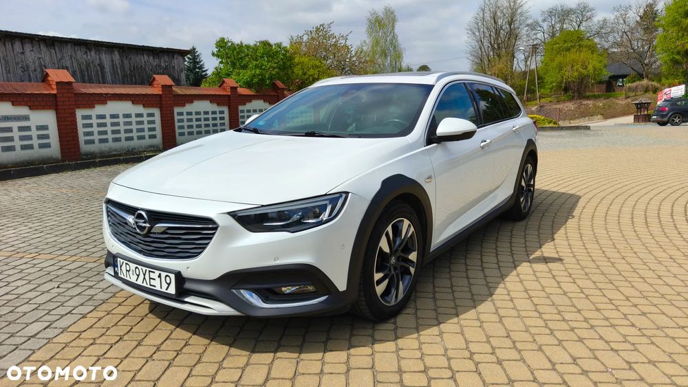 Opel Insignia 2.0 CDTI 4x4 Ultimate S&S - 2