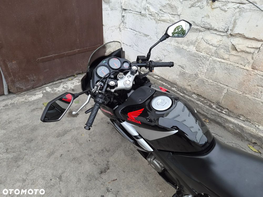 Honda CBR - 16