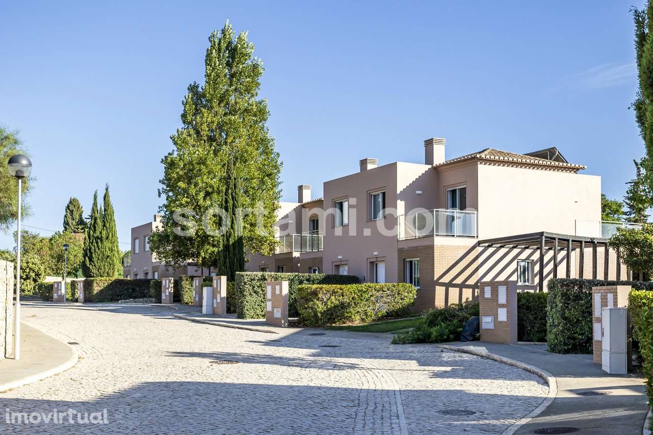 Moradia Geminada T1+2 Venda em Lagoa e Carvoeiro,Lagoa (Algarve) - Grande imagem: 2/60