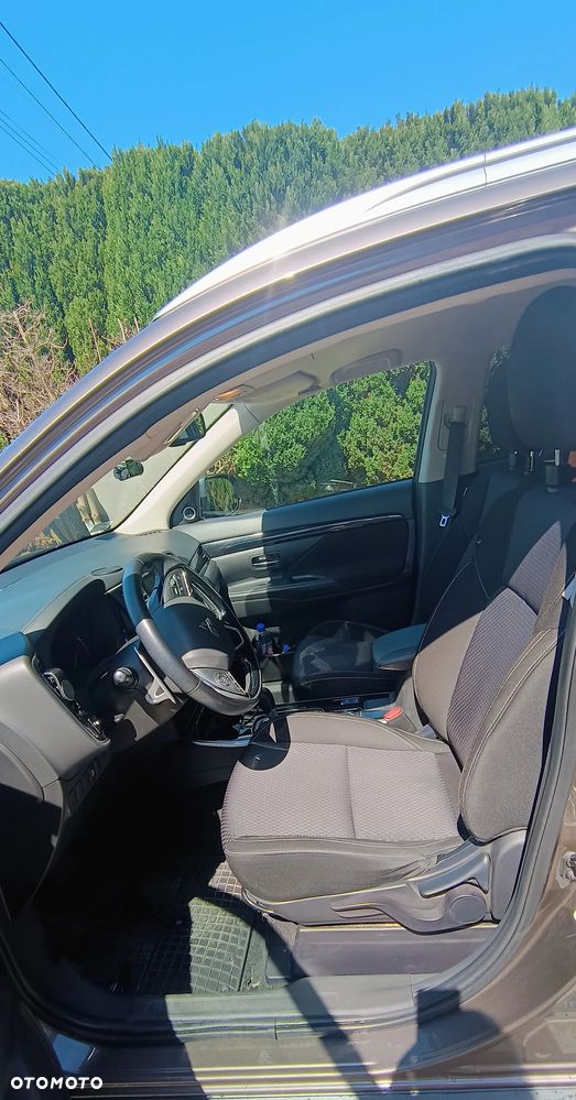 Mitsubishi Outlander 2.0 Intense + SDA 4WD CVT - 9