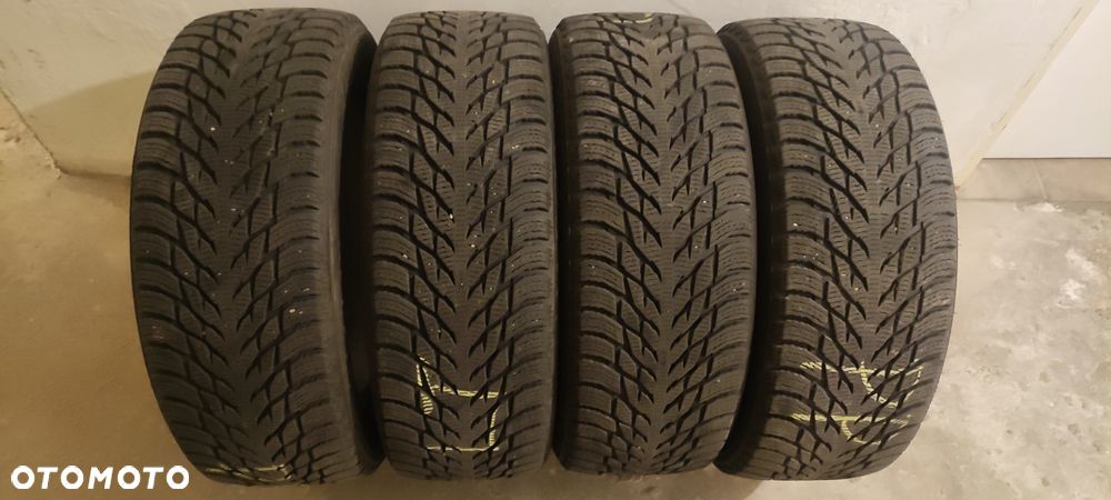 NOKYAN TYRES 225/55/18 - 7