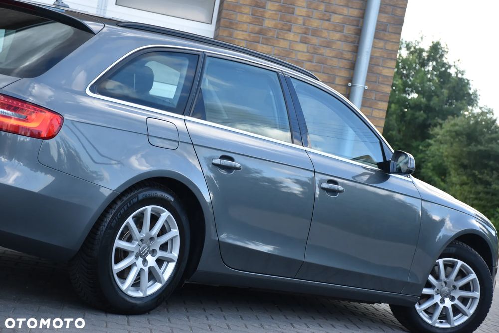 Audi A4 Avant 2.0 TDI DPF clean diesel Ambiente - 41