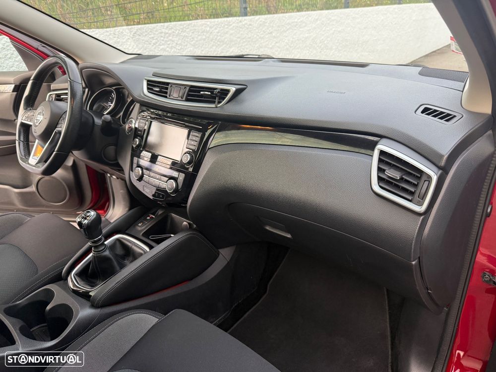 Nissan Qashqai 1.5 dCi N-Connecta Led - 19