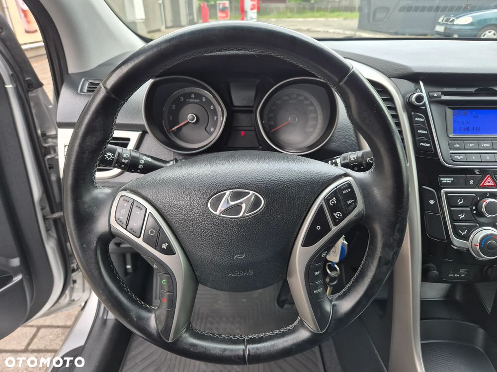 Hyundai i30 blue 1.6 GDI Trend - 21