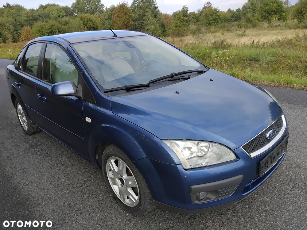 Ford Focus 1.6 Ghia - 4