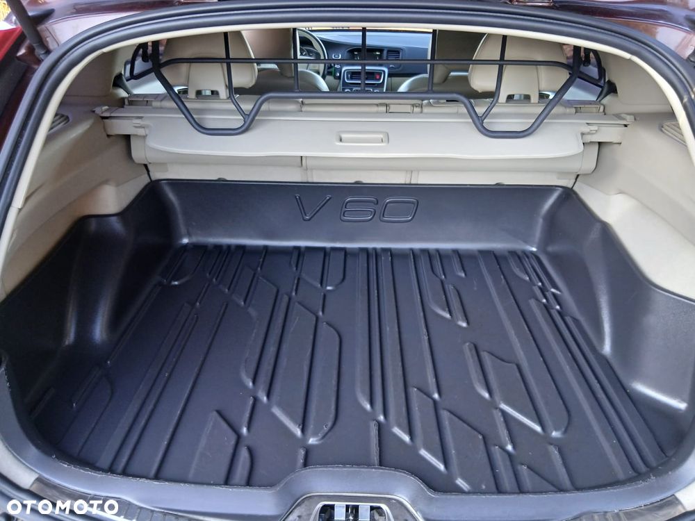 Volvo V60 Cross Country D3 Summum - 37