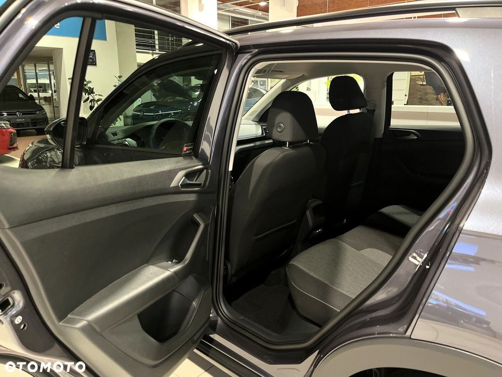 Volkswagen T-Cross - 32