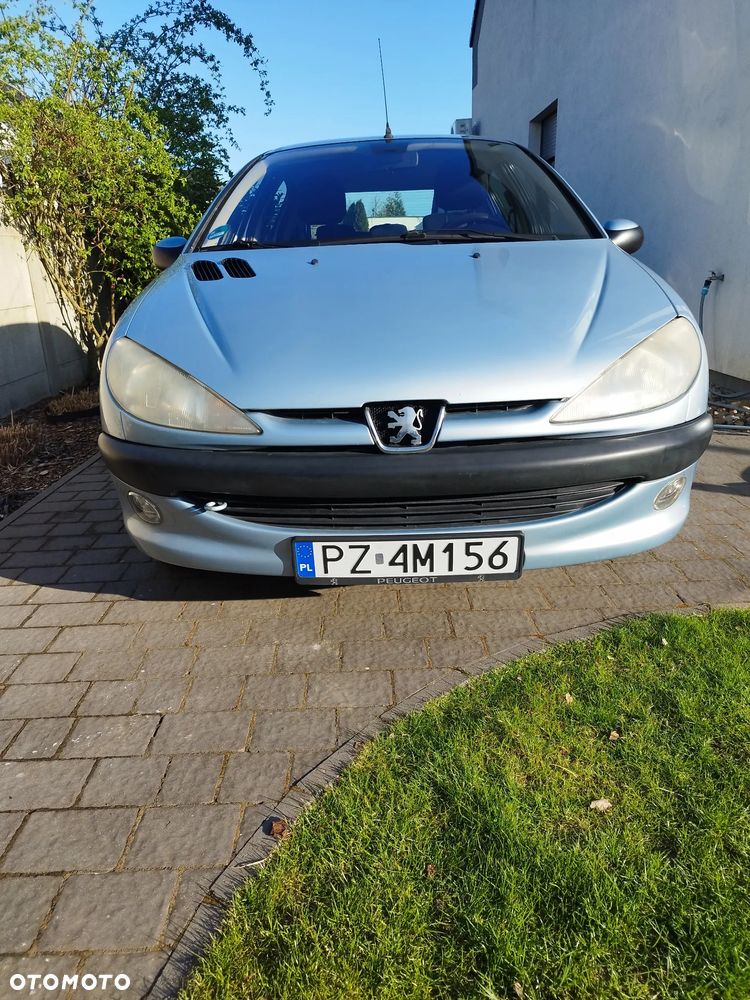 Peugeot 206 1.4 XT - 1